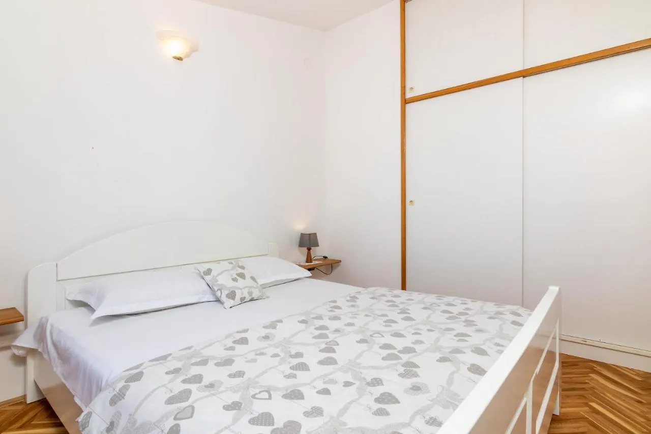 Villa Paradiso Punat 0*,